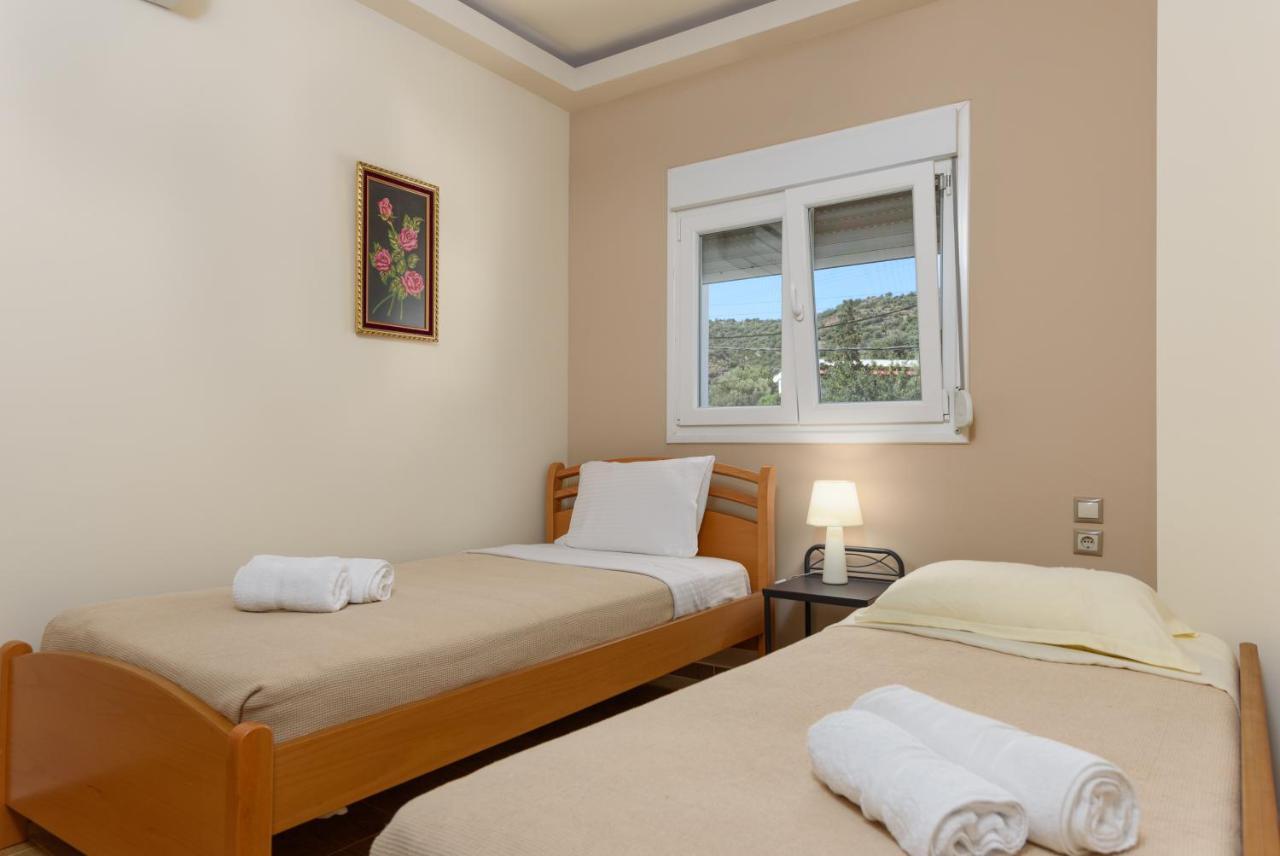Beach Front Condo South Crete Kali Limenes Buitenkant foto